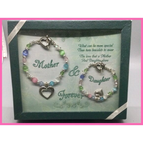 Gift Boxed Set of Bracelets - Picture 4 of 4